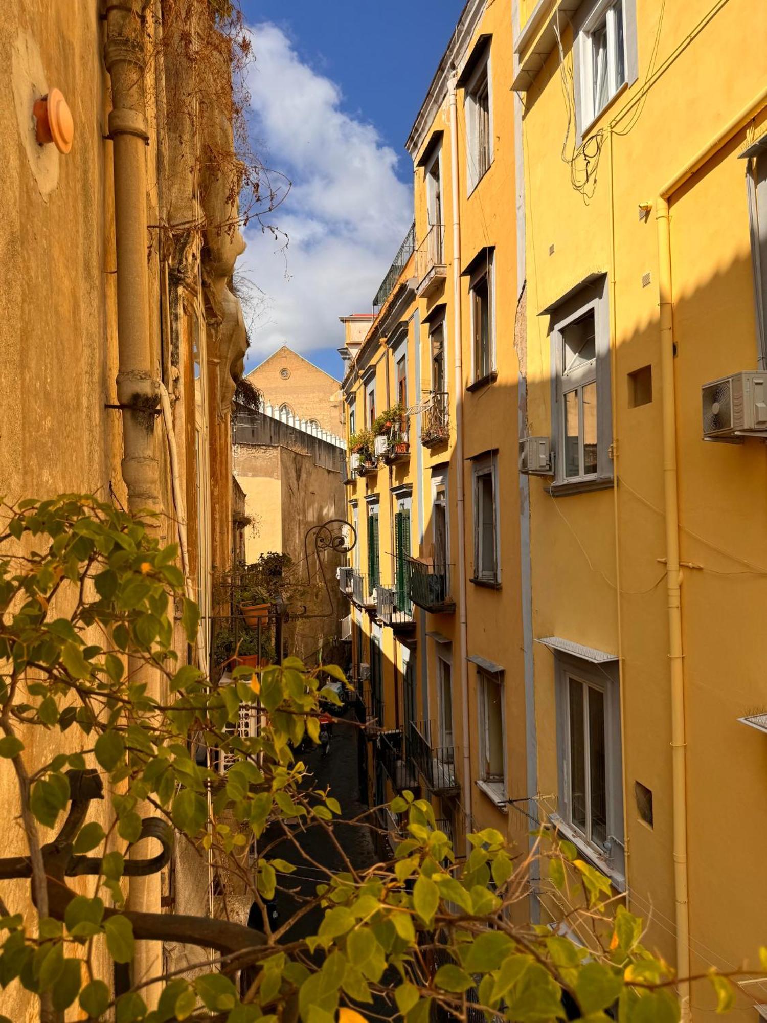 Lo Specchio Dei Papiri Bed & Breakfast Naples Exterior photo